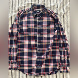 American apparel flannel sz medium slim fit
